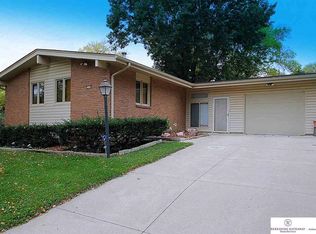 2706 N 96th St, Omaha, NE 68134