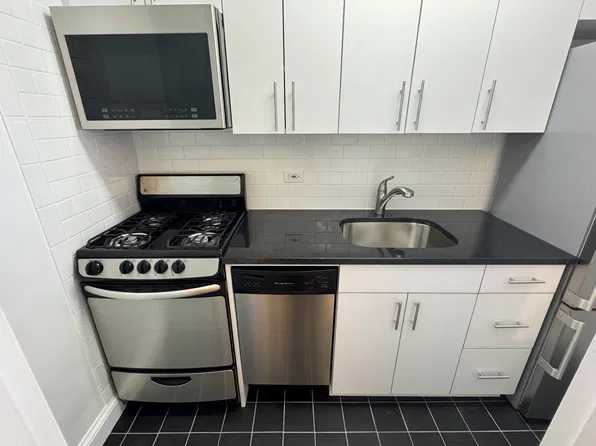 442 W 57th St, New York, NY