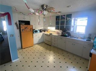 300 W Pine St, El Dorado Springs, MO 64744