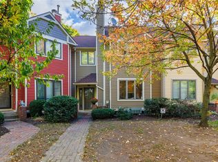 34 Cornhill Pl, Rochester, NY 14608