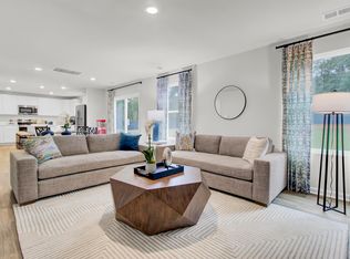 126 Kingfield Dr, Hopkins, SC 29061