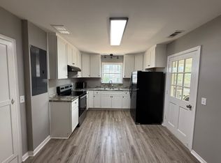 18B N Zetterower Ave, Statesboro, GA 30458