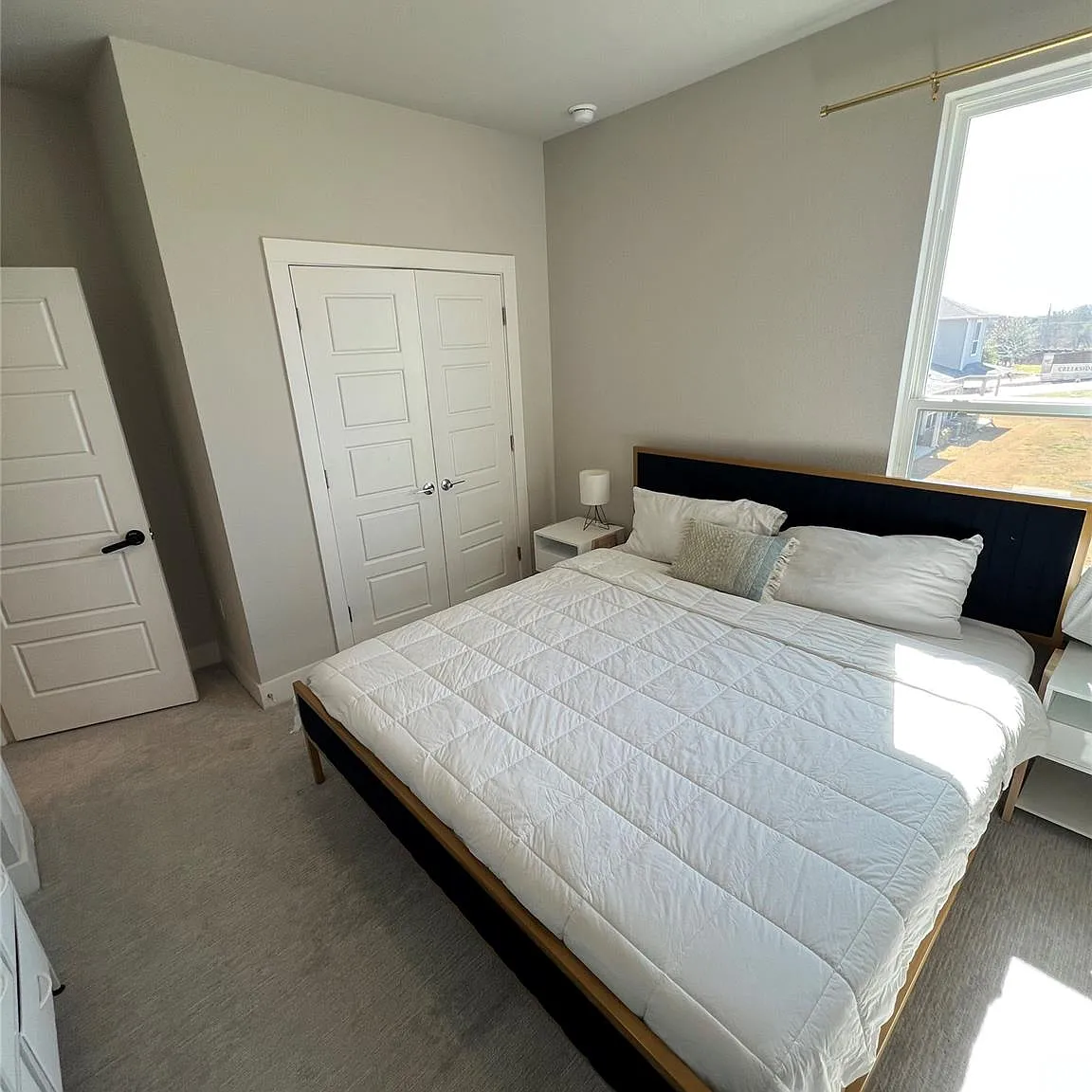 3 bed, 2.5 bath, 1795 sqft, $3,000 — Photo 4