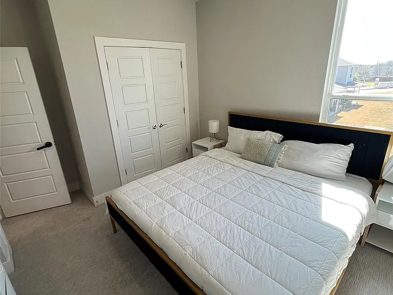 11204 Gadsen Ln #66 — Photo 4