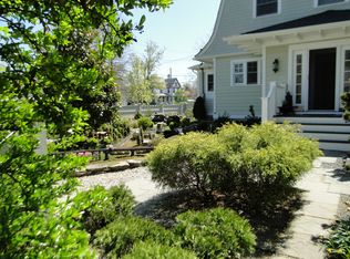 447 River Rd, Fair Haven, NJ 07704