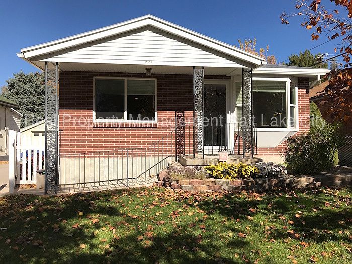 1st image of 771 E Browning Ave