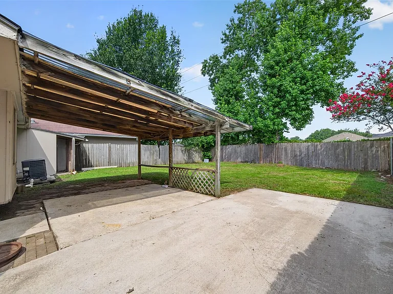 2403 Autumn Springs Ln — Photo 29