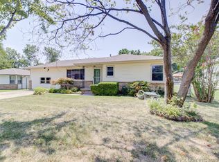 305 W Toledo St, Broken Arrow, OK 74012