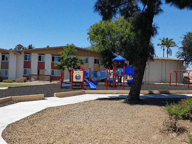 Meadowbrook — Photo 4