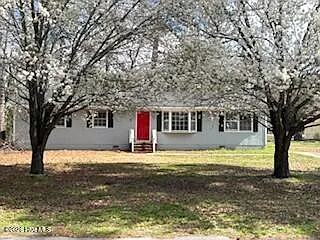 126 Woodland Dr — Photo 4