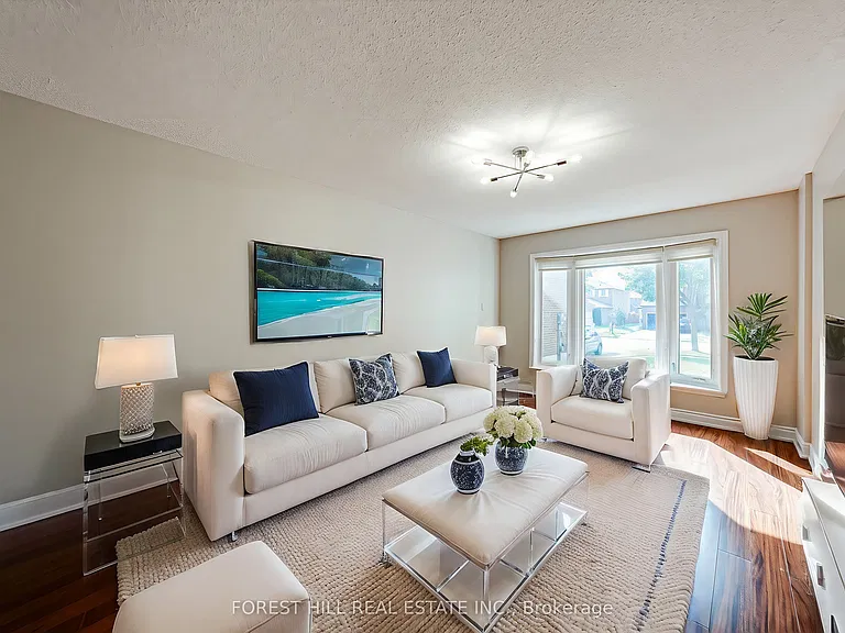 300 Conley St — Photo 8