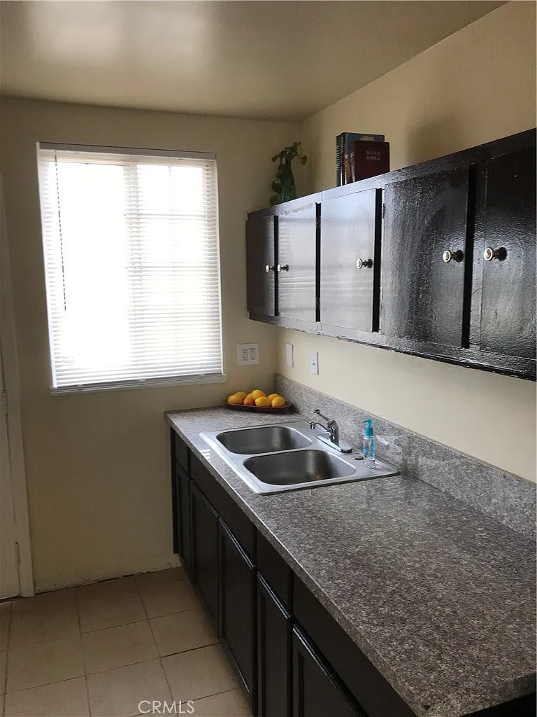 2 bed, 1400 sqft, $1,375 — Photo 4
