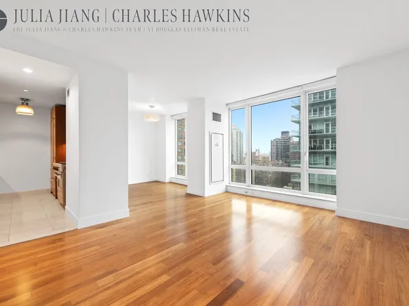 250 East 53rd Street image 1 of 17