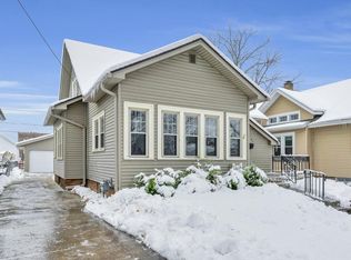 909 Augusta St, Racine, WI 53402