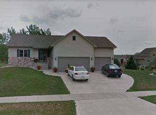 303 N Westmount Dr, Sun Prairie, WI 53590
