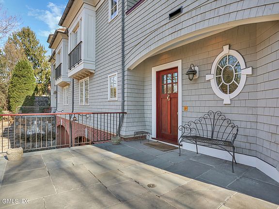 2nd image of 77 Indian Harbor Dr #B