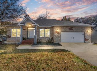 150 Alysse Ln, Hollister, MO 65672