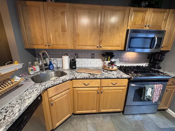 425 Atlanta Ct #425