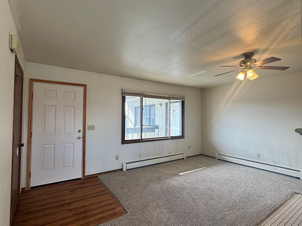 1st image of 3929 San Roberto Ave APT 202