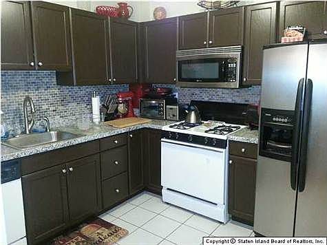 3rd image of 61 Aspen Knolls Way