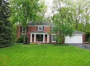 3324 Newgate Dr, Troy, MI 48084