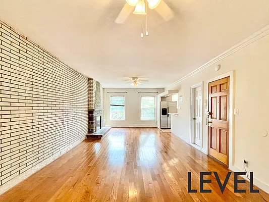 Rented by Level Group | media 4