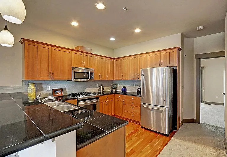 2115 201st Pl SE #A1 — Photo 3