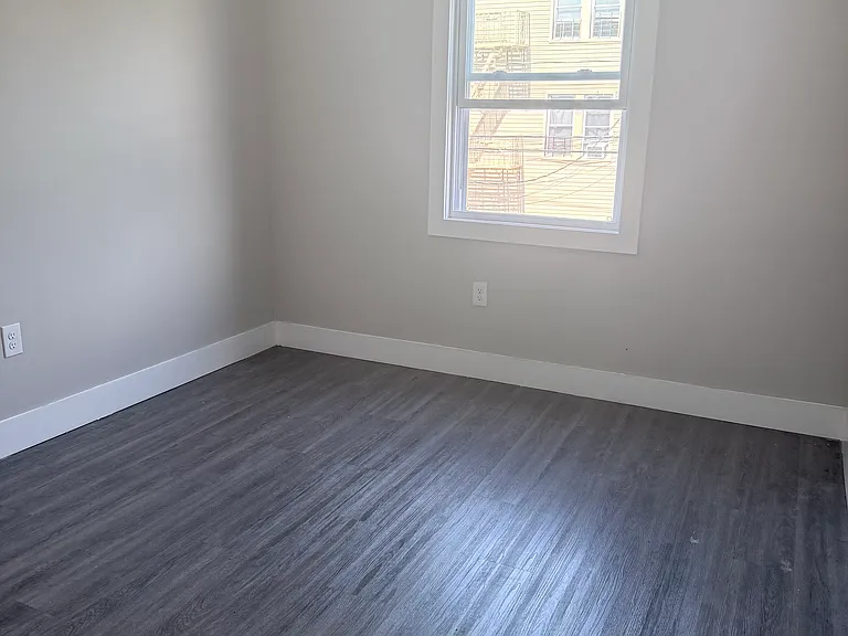 494 S 18th St #3 — Photo 20