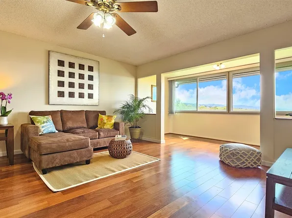 98-1451 Kaahumanu St #B218, Aiea, HI 96701