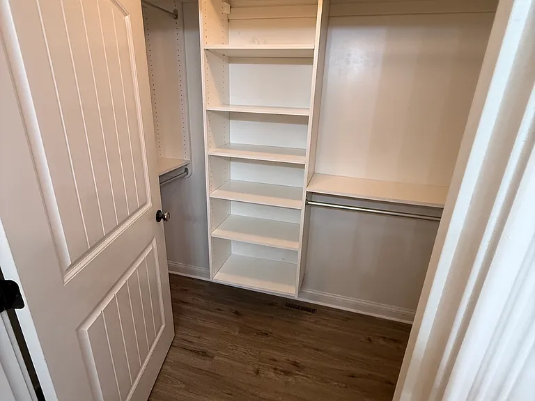 324 Abeline Dr — Photo 8