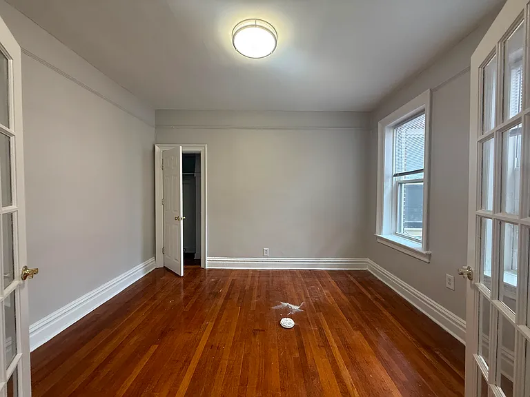 26 Kensington Ave #304 — Photo 5