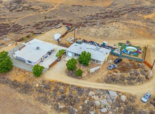 28587 Goetz Rd, Canyon Lake, CA 92587