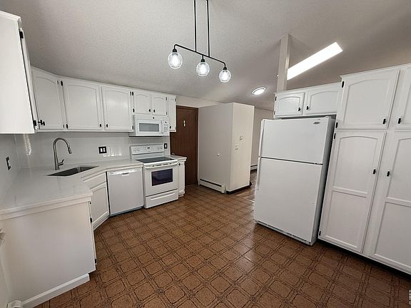 5th image of 130 45th Ave