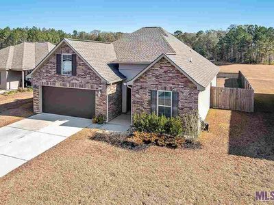 26540 Old Barnwood Dr, Denham Springs, LA, 70726