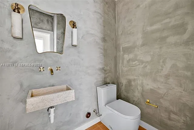 635 Bird Rd — Photo 11