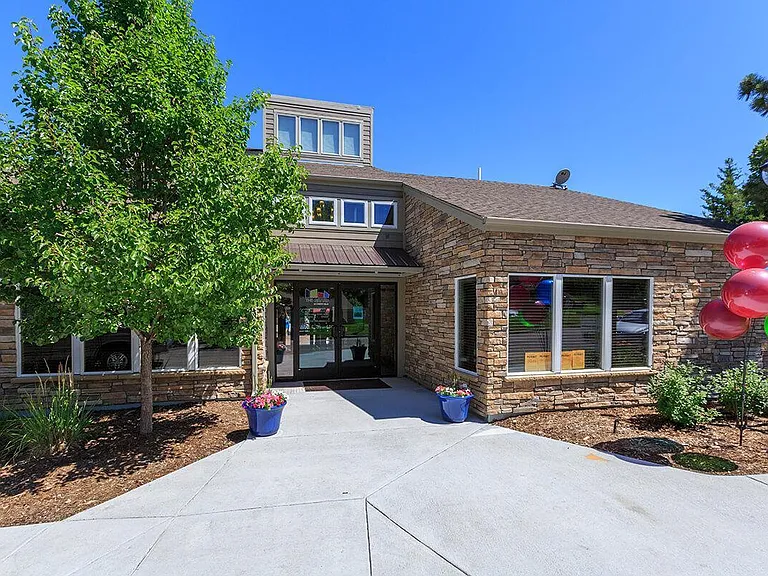 The Girard at Cherry Hills — Photo 16