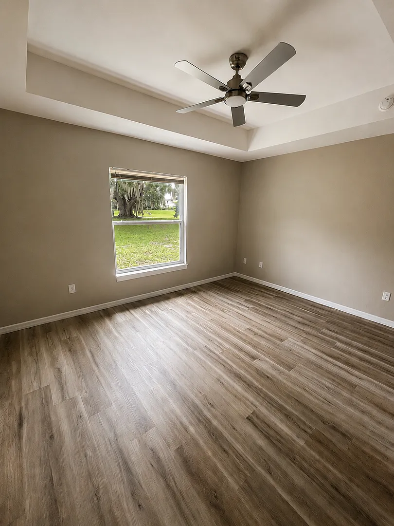 Gorgeous 3br/2ba Home W/ 2-Car Garage! — Photo 4