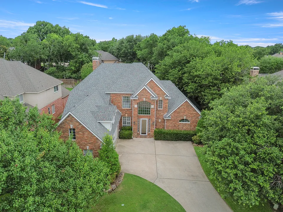 1207 Conroe Dr