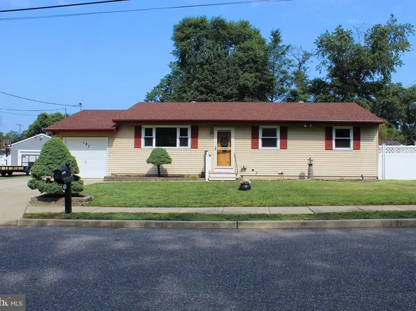 197 Bergen Ave, Thorofare, NJ 08086