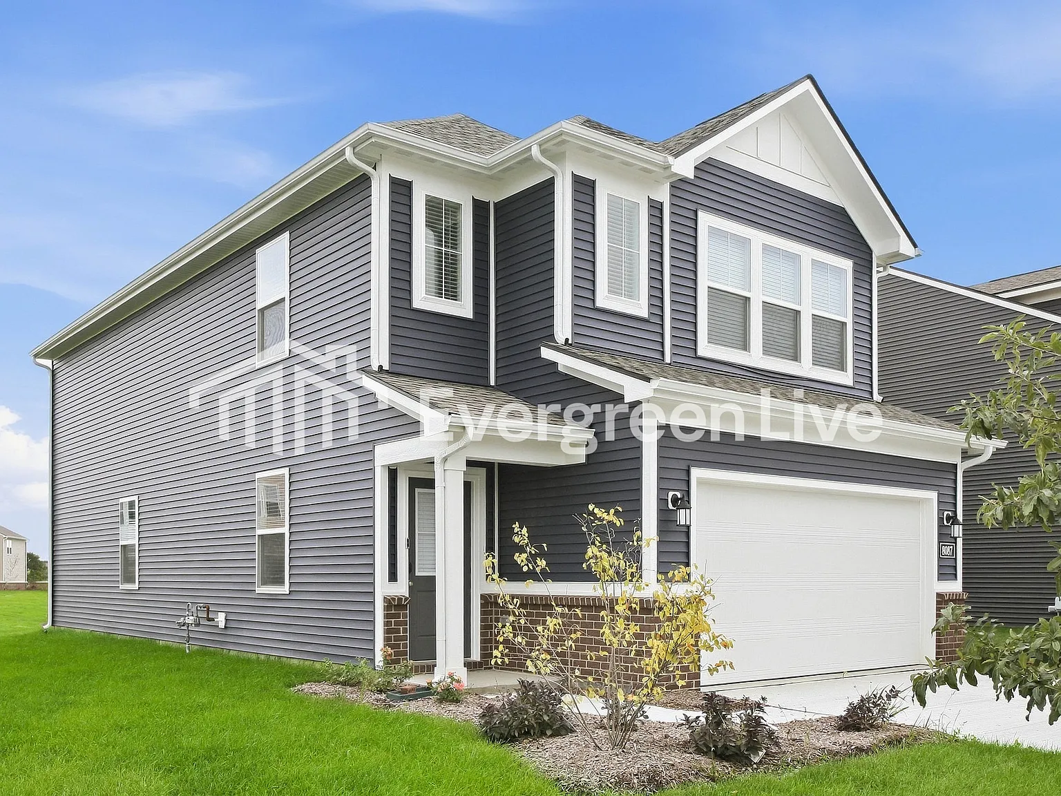 3 bed, 2.5 bath, 1849 sqft, $1,990 — Photo 2