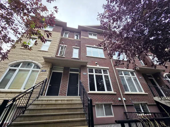 1623 Cunningham Way SW Unit 21, Edmonton, AB T6W 0V8