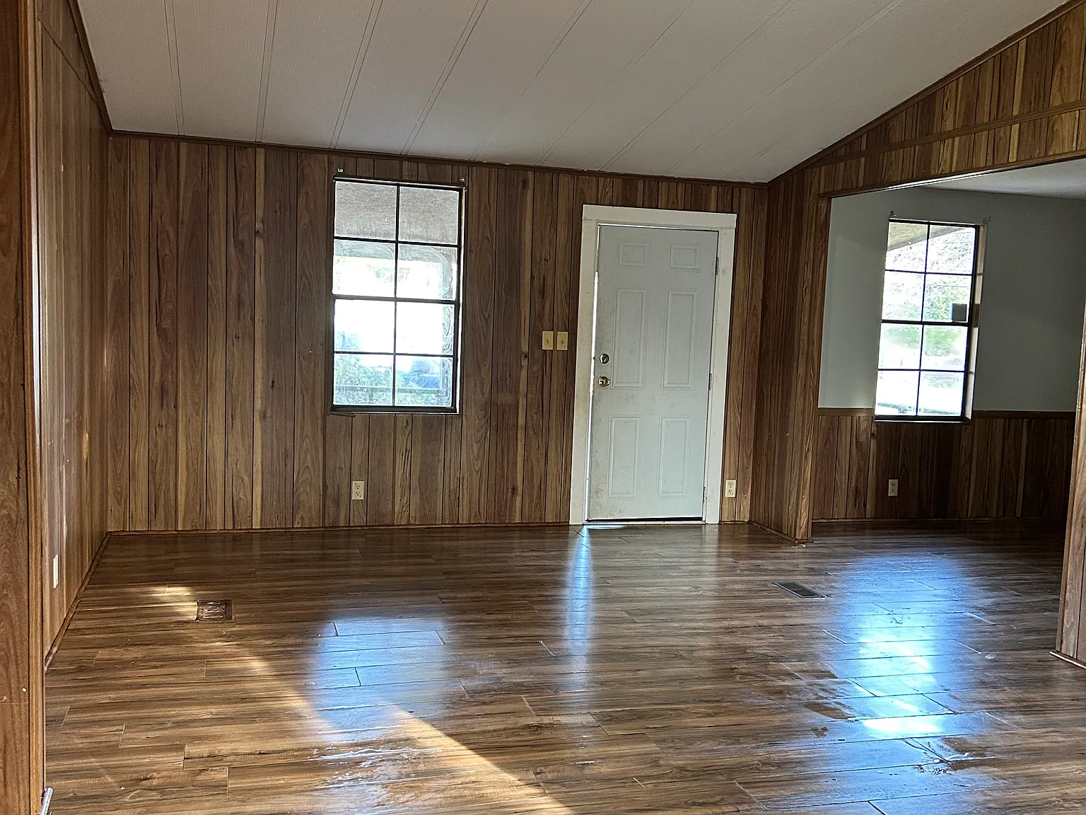 3 bed, 1344 sqft, $1,200 — Photo 4