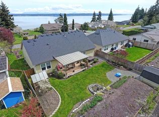 1608 Country Club Dr, Camano Island, WA 98282