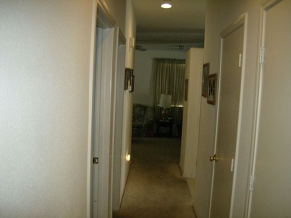 Hall to bedrooms