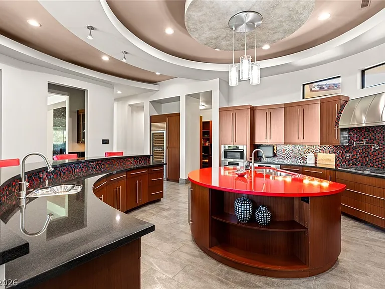 2 Castle Oaks Ct — Photo 18