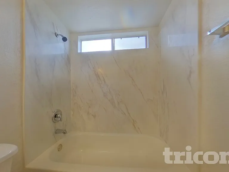 3413 E Dragoon Ave — Photo 13