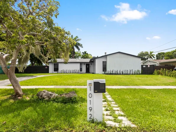 10192 SW 200th St, Cutler Bay, FL 33157
