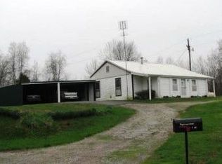 720 Maple Leaf Lake Ln, Utica, KY 42376