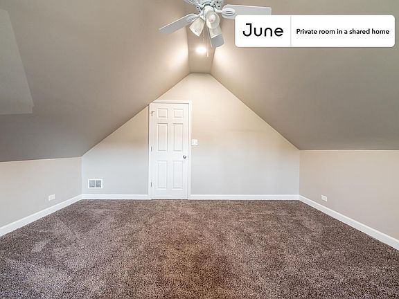 3rd image of 1847 W Armitage Ave #E
