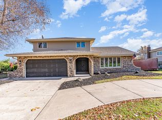 15401 Orlan Brook Dr, Orland Park, IL